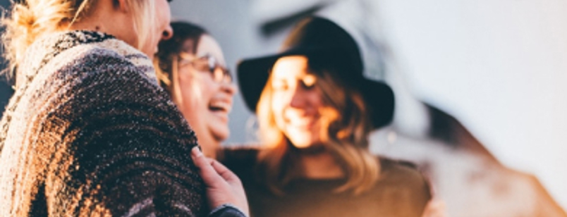 Billeder af elever der griner